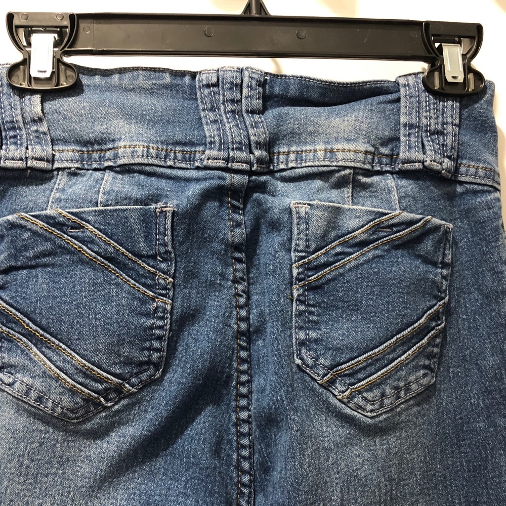 A & S Diva Mid rise Skinny Jeans size 9